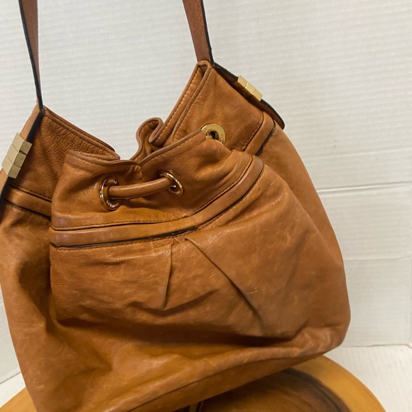 Joelle Hawkens Soft Smooth Caramel Color Leather Drawstring Bucket Bag - Picture 4 of 16
